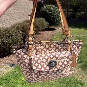 Coach Optic C Leah Brown Cream Signature Shoulder Bag EUC